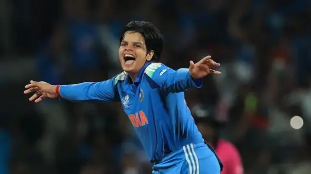 மகளிர் உலகக்கோப்பை, இந்தியா சாம்பியன், இந்தியா - தென் ஆப்ரிக்கா