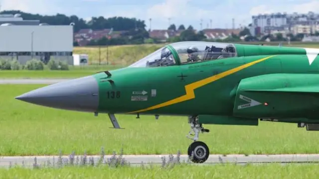 पाकिस्तान अब तक अज़रबैजान, म्यांमार और नाइजीरिया को ये विमान बेच चुका है.