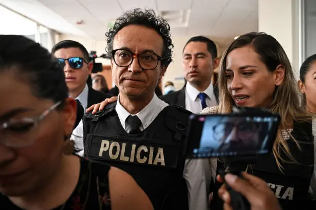 Christian Zurita junto a Andrea González.