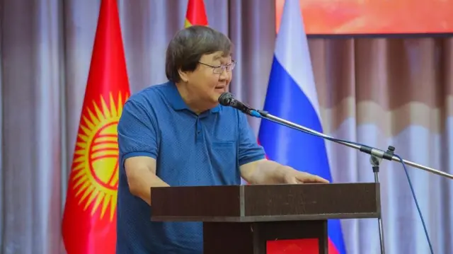 Зайнидин Курманов