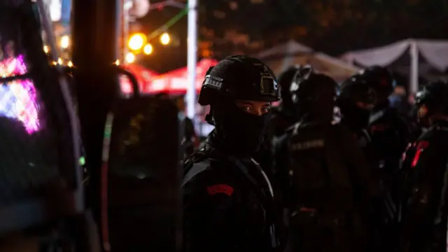 polisi, hukum