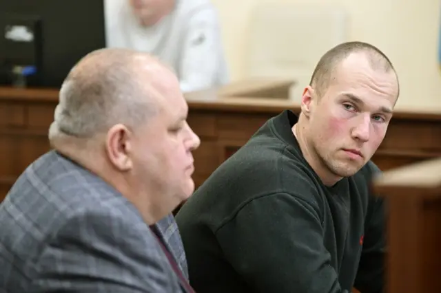 Михайло Дробницький разом з адвокатом