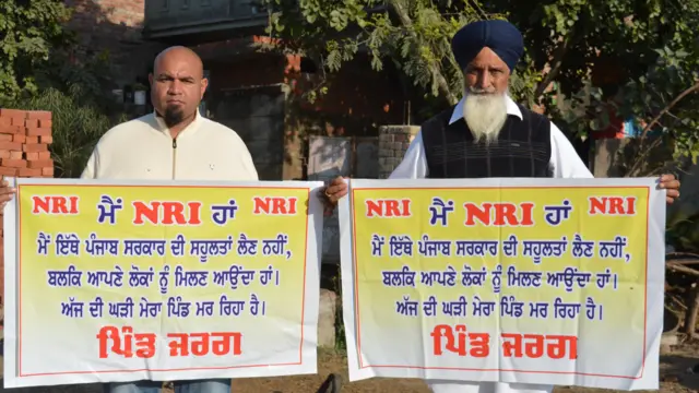 ਸਿਹਤ ਵਿਭਾਗ ਨੇ ਪਿੰਡ ਵਿੱਚ ਘਰਾਂ ਬਾਹਰ ਚਿਤਾਵਨੀਆਂ ਲਿਖੀਆਂ ਹਨ