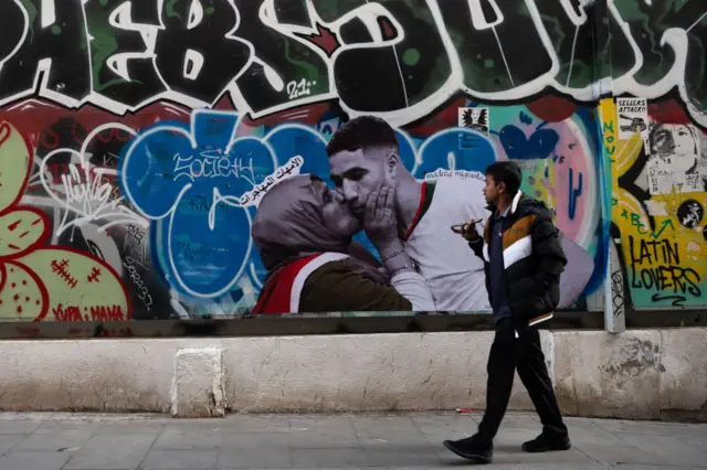 மொரோக்கோ வீரர் ஹக்கிமிக்கு தாயின் அன்பு தந்த வெற்றி