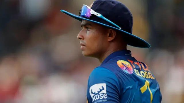 துனித் வெல்லாலகே