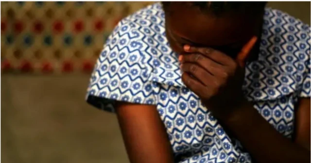 Aworan obinrin to dorikodo