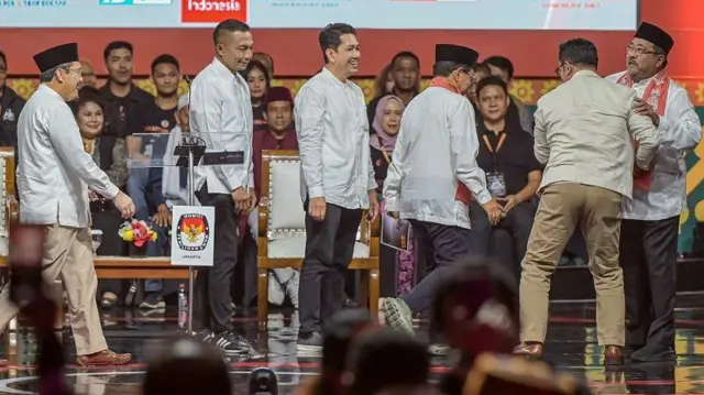 Debat kedua Pilkada Jakarta mengangkat tema ekonomi dan kesejahteraan sosial.