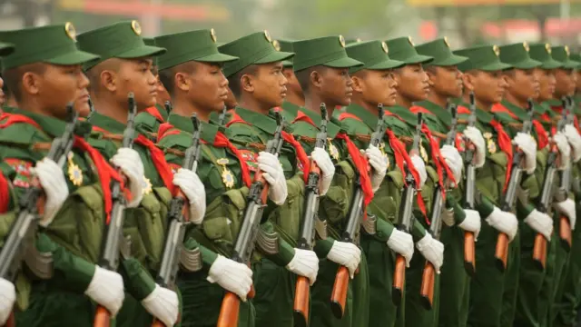 UWSA တပ်သားတချို့