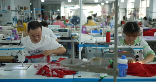 Namoota uffata hodhaa jiran