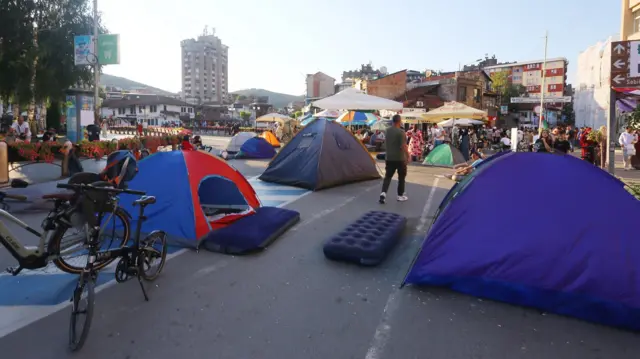 Šatori u glavnoj ulici u Novom Pazaru