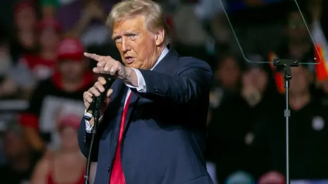 भूतपूर्व अमेरिकी राष्ट्रपति डोनाल्ड ट्रंप.