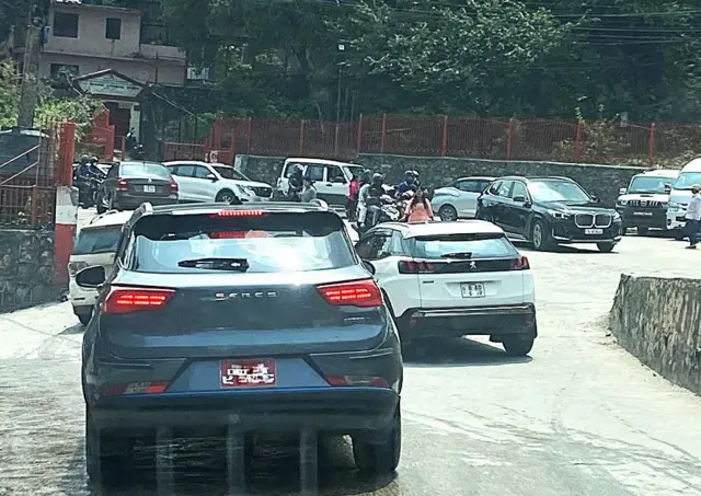 बिजुली गाडी