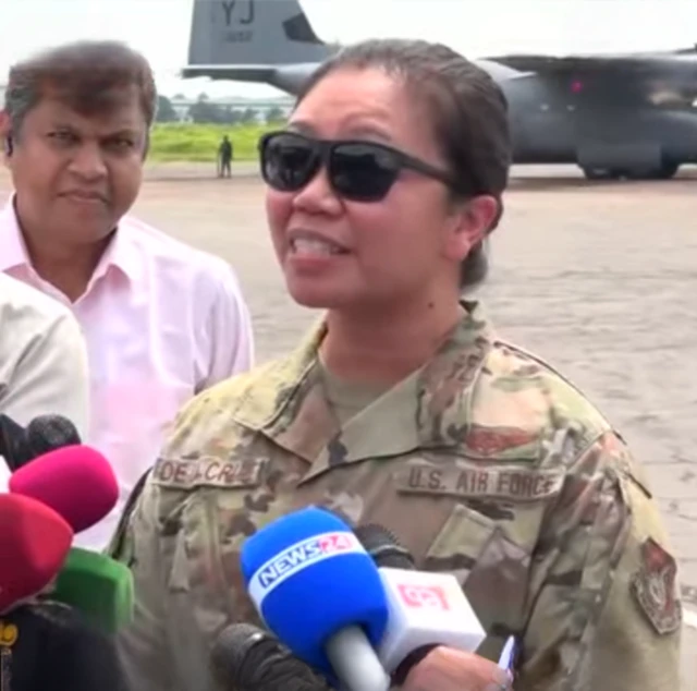 अमेरिकी वायुसेना की एक सदस्य 