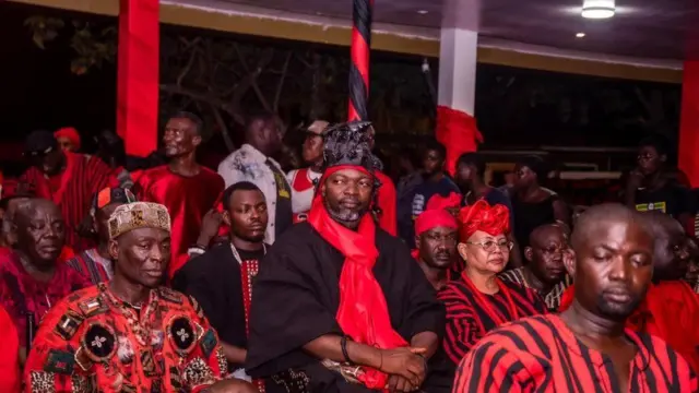 Pipo wey present for di burial