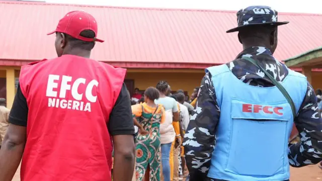 Nigeria anti corruption agency storm polling units to arrest vote buyers