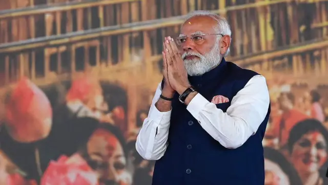 பிரதமர் நரேந்திர மோதி 