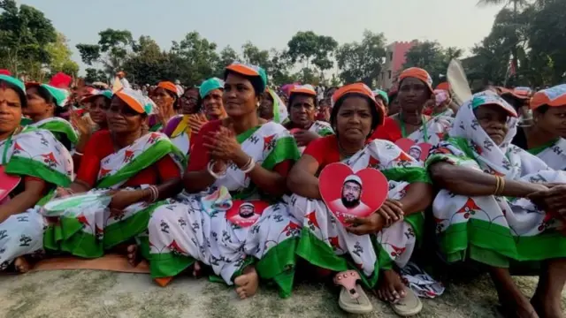 তৃণমূল কংগ্রেস নেত্রী মমতা ব্যানার্জী বলছেন যে তিনি অনেকদিন ধরেই বলছেন এটা ষড়যন্ত্র