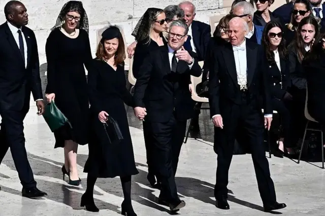 Firaministan Birtaniya da matarsa cikin manyan baƙi