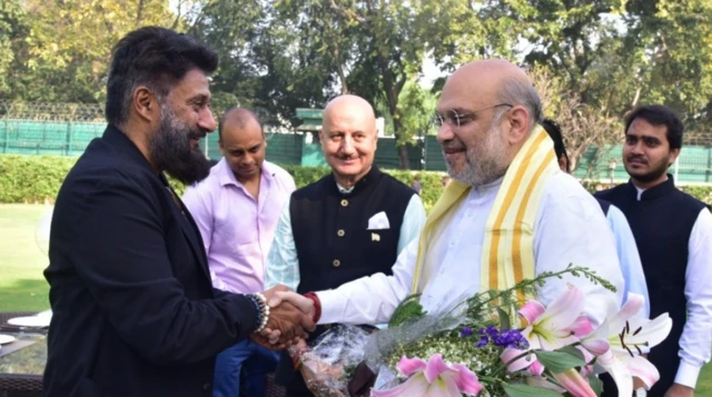 ది కశ్మీర్ ఫైల్స్ సినిమా బృందంతో అమిత్ షా