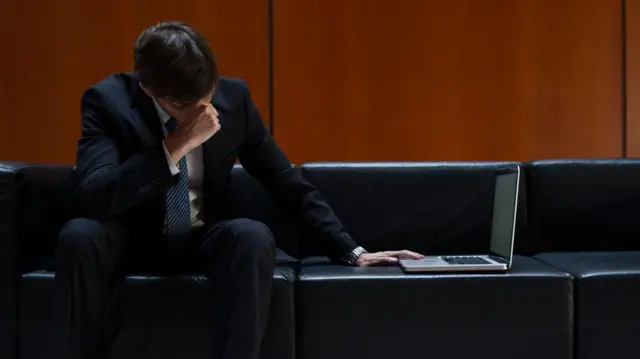 அமெரிக்காவில் வேலையில்லா திண்டாட்டம்