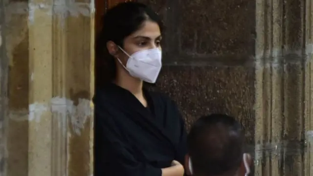 रिया चक्रवर्ती