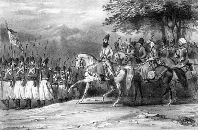 تصویری از عباس‌میرزا در حال سان دیدن از سپاه ایران
