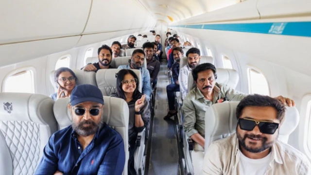 విమానంలో భారతీయుడు2 చిత్రబృందం