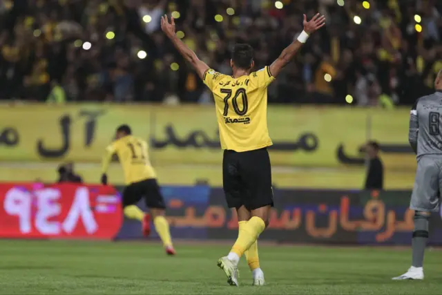 شهریار مغانلو 