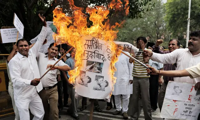 ਸਮਲਿੰਗੀਆਂ ਖ਼ਿਲਾਫ਼ ਪ੍ਰਦਰਸ਼ਨ