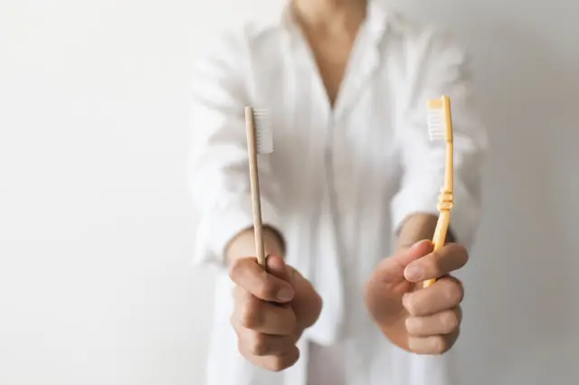 टूथब्रश