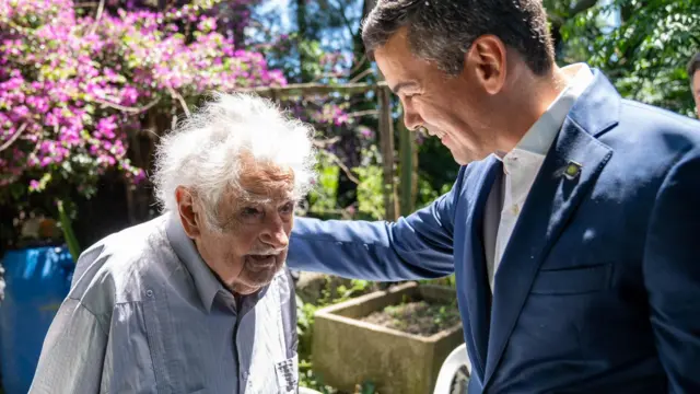 Pepe Mujica y Santiago Peña.