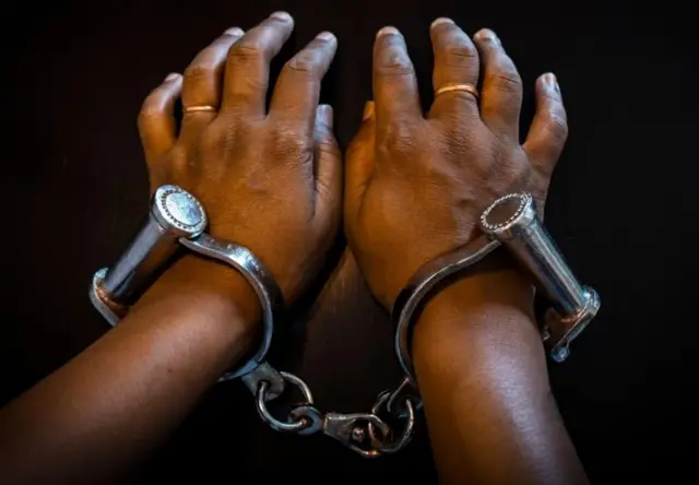 त्यावेळी मी त्याला माझ्याकडे डेबिट का