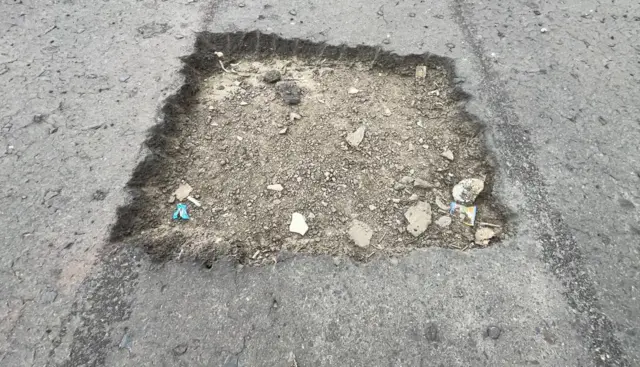 અમદાવાદ હાટકેશ્વર બ્રિજ, અમદાવાદનો પુલ તોડી પડાશે, બીબીસી ગુજરાતી, ગુજરાતના જર્જરિત પુલ, અમદાવાદ મહાનગરપાલિકા, ગુજરાત