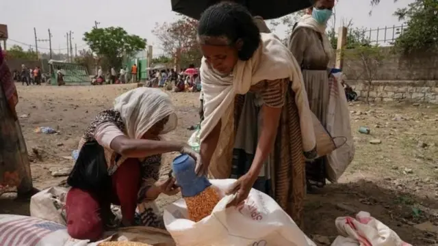 ኣደ ረድኤት እናወሰዳ