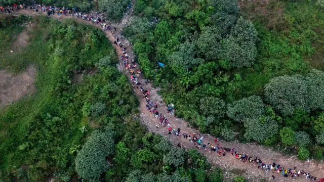 Bakin haure ne da dama suka yi balaguro suka tsallaka Darien a Panama a bana