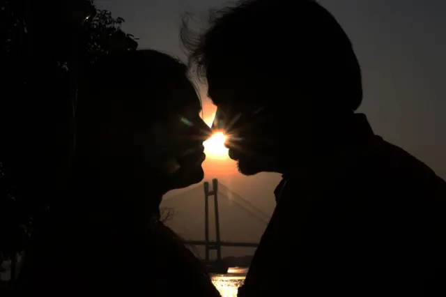 ভারতে প্রকাশ্যে চুম্বন কি অপরাধ?- প্রতীকী ছবি। 