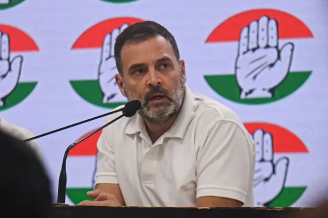 নাম না করেই রাহুল গান্ধীকে ‘কটাক্ষ’ করেছেন মমতা বন্দ্যোপাধ্যায়।