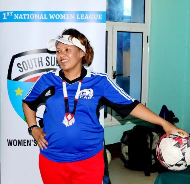 Inistiraaktar Salaam Zaraay kana dura garee Luusii Itoophiyaa leenjisteetti