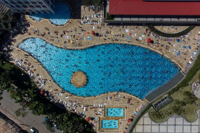 Vista aérea da piscina do Sesc Belenzinho, na zona lesterobo aviator f12betSão Paulo