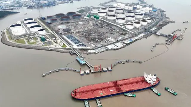 Tankeri sirove nafte u Žišanu u Kini