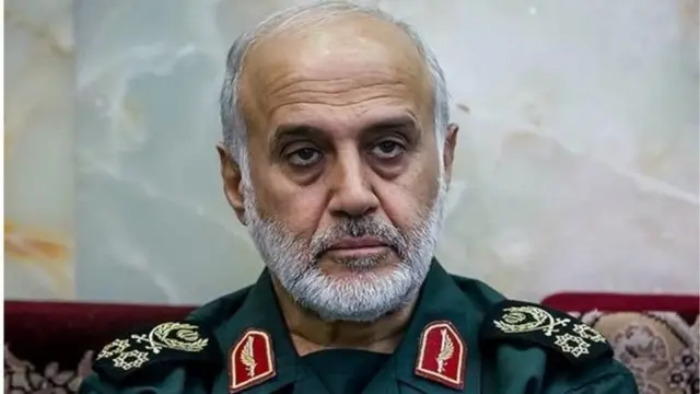 نمای نزدیک از چهره غلامعلی رشید با لباس نظامی