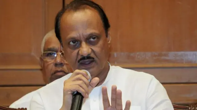 अजित पवार 