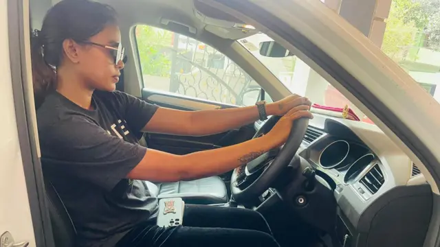 కారు డ్రైవింగ్