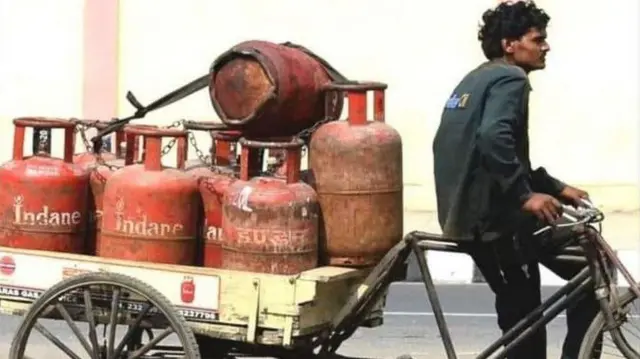 సబ్సిడీపై గ్యాస్ పథకం 