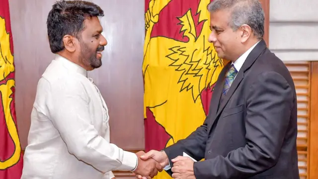ආචාර්ය හාන්ස් විජයසූරිය විධායක නොවන සභාපතිවරයා ලෙස තොරතුරු හා සන්නිවේදන තාක්ෂණ නියෝජිතායතනයෙහි (ICTA) අධ්‍යක්ෂ මණ්ඩලයට නායකත්වය ලබා දෙනු ඇති