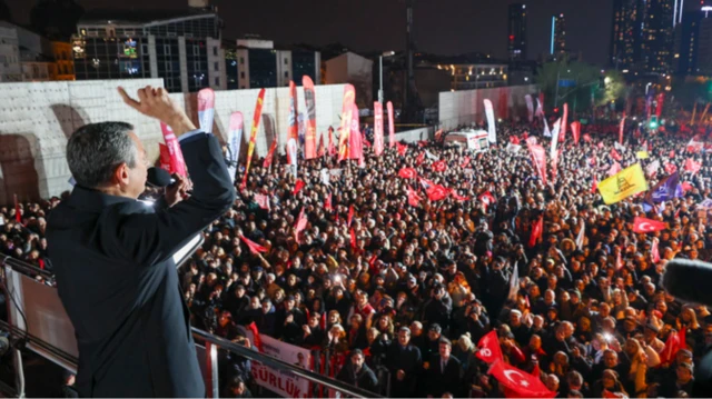 CHP lideri Özel Şişli'de konuştu