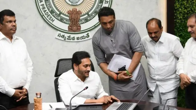 వైఎస్ జగన్ మోహన్ రెడ్డి