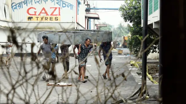 ১৬ই সেপ্টেম্বরেও গাজী টায়ারস কারখানায় লুটপাট হয়