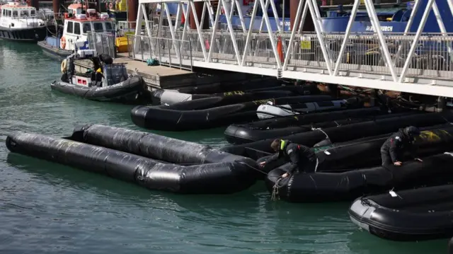 قایق‌های لاستیکی مورد استفاده پناهجویان