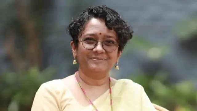 கேரளா, சாரதா முரளிதரன், முக்கிய செய்திகள், நிற அரசியல்